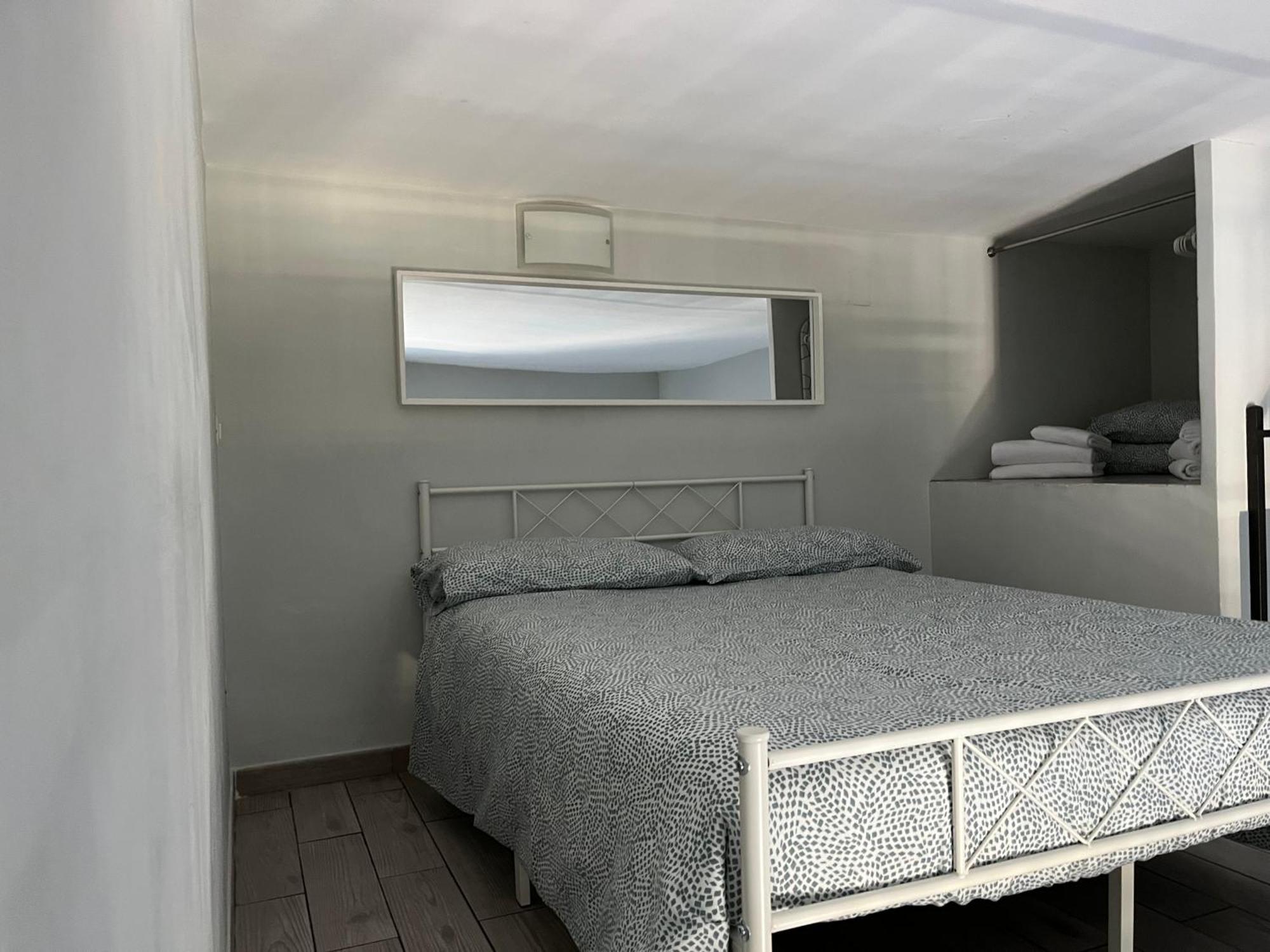 Apartment Welcome Home 2 Наполи Екстериор снимка